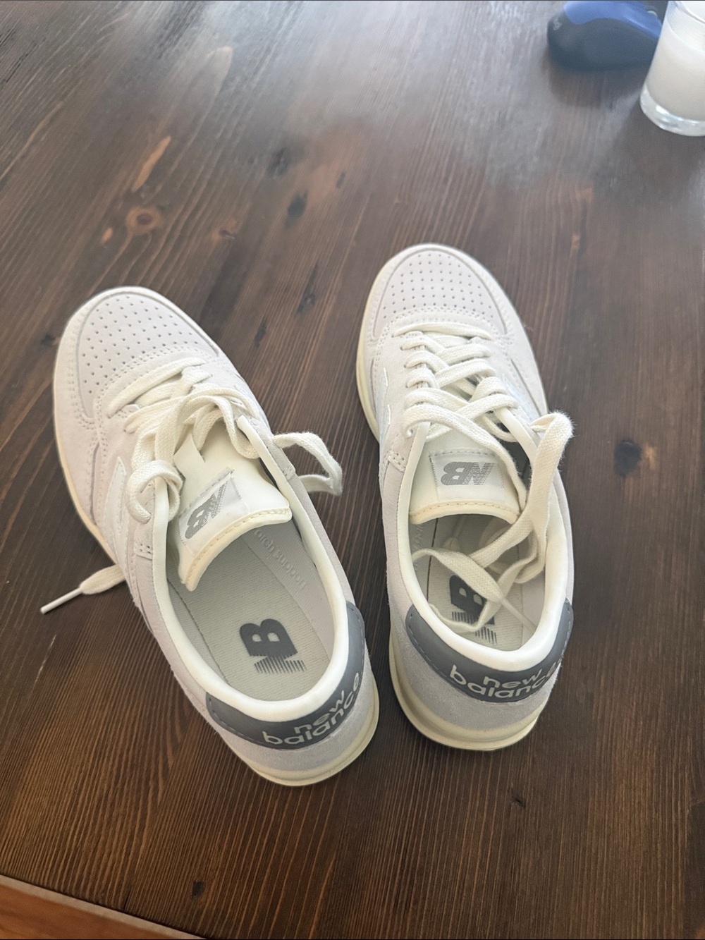 New Balance unisex White Sneakers with Gray Heel Accent size 5